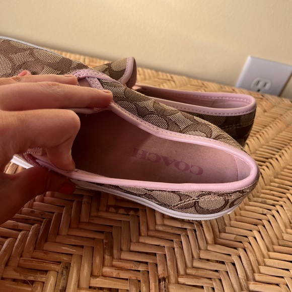 Coach Chrissy Slip On Logo Sneakers Tan & Pink Size 6 - Picture 8 of 11